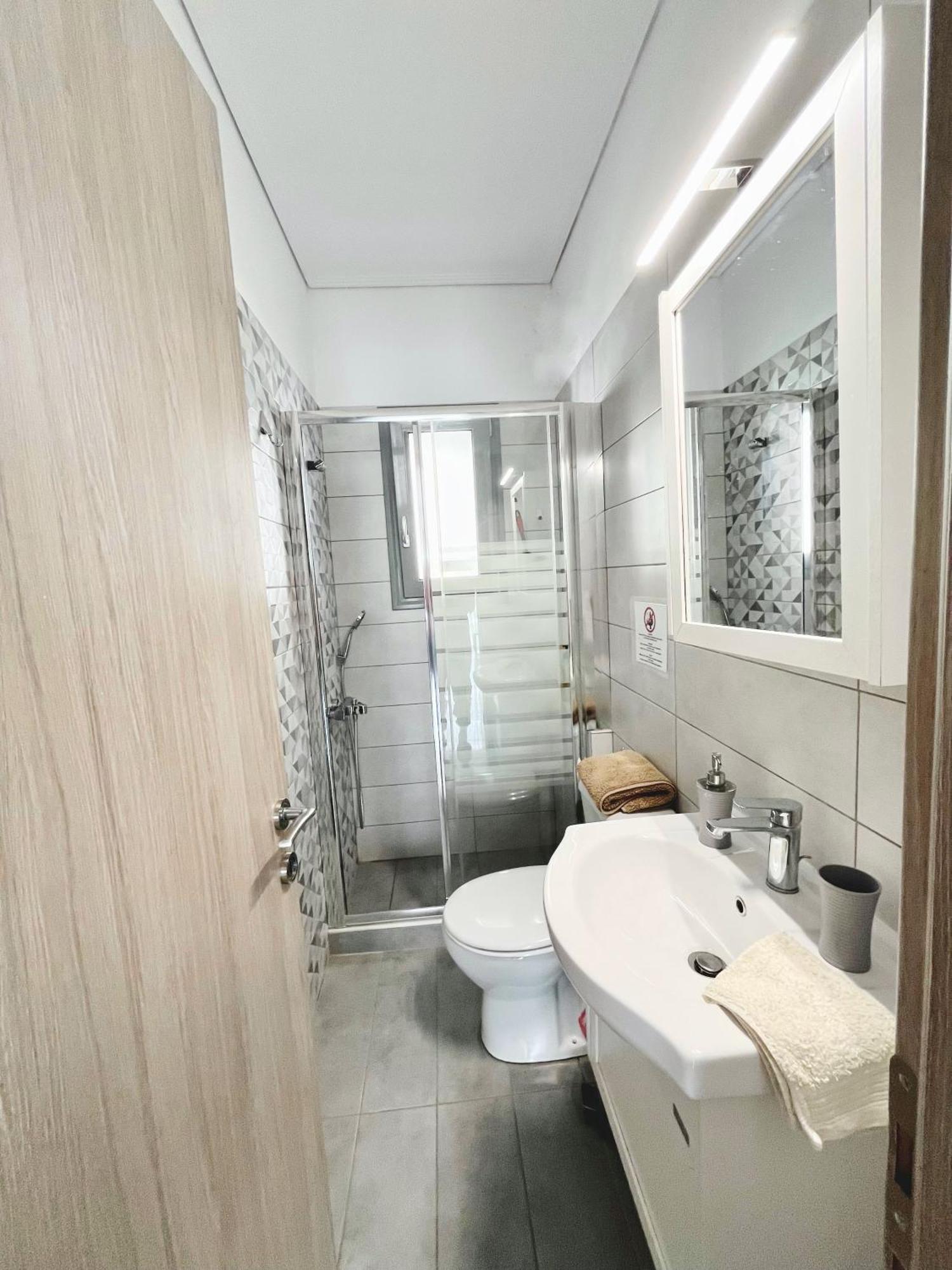 Blueline Apartment 3 Loutraki  Exterior photo